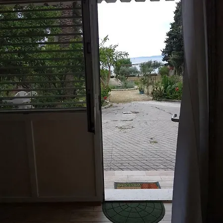 Lju On The Σπλιτ