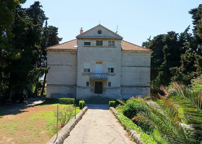 Apartment Lju On The Beach *